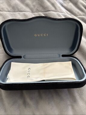Gucci Velvet Eyewear Case with Dust Cloth - Light Blue & Black
